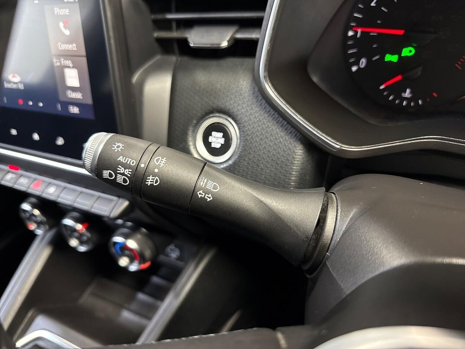 Used Renault Clio 2020 for sale - 76461859: Photo 26