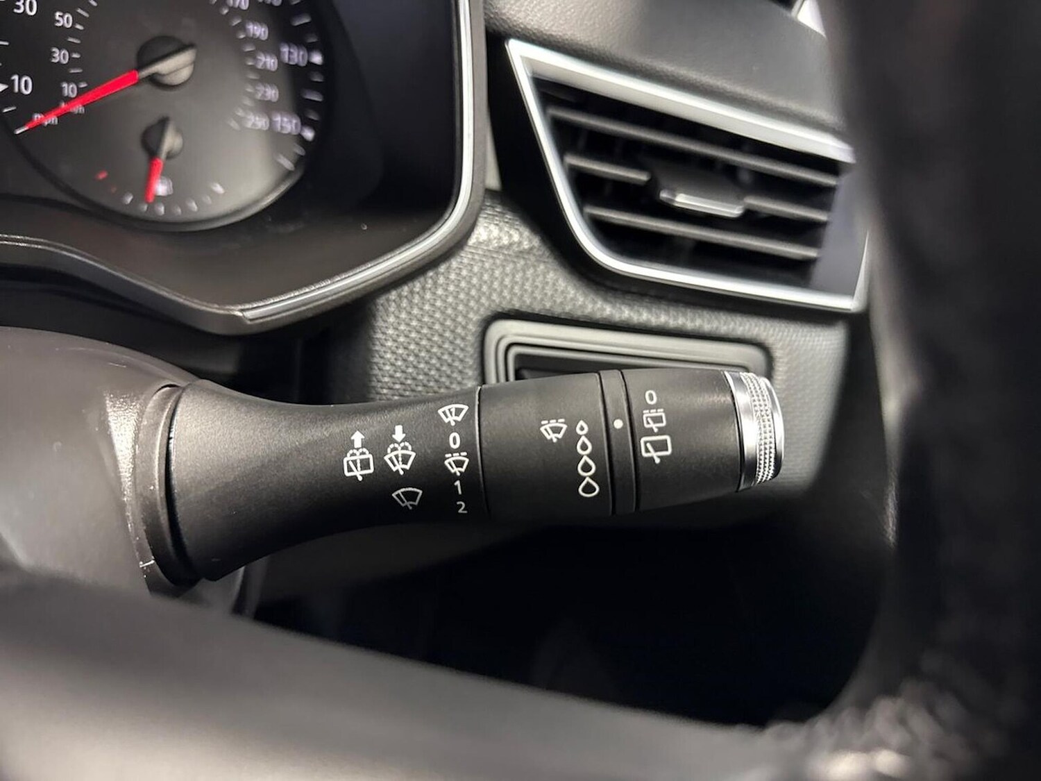 Used Renault Clio 2020 for sale - 76461859: Photo 27