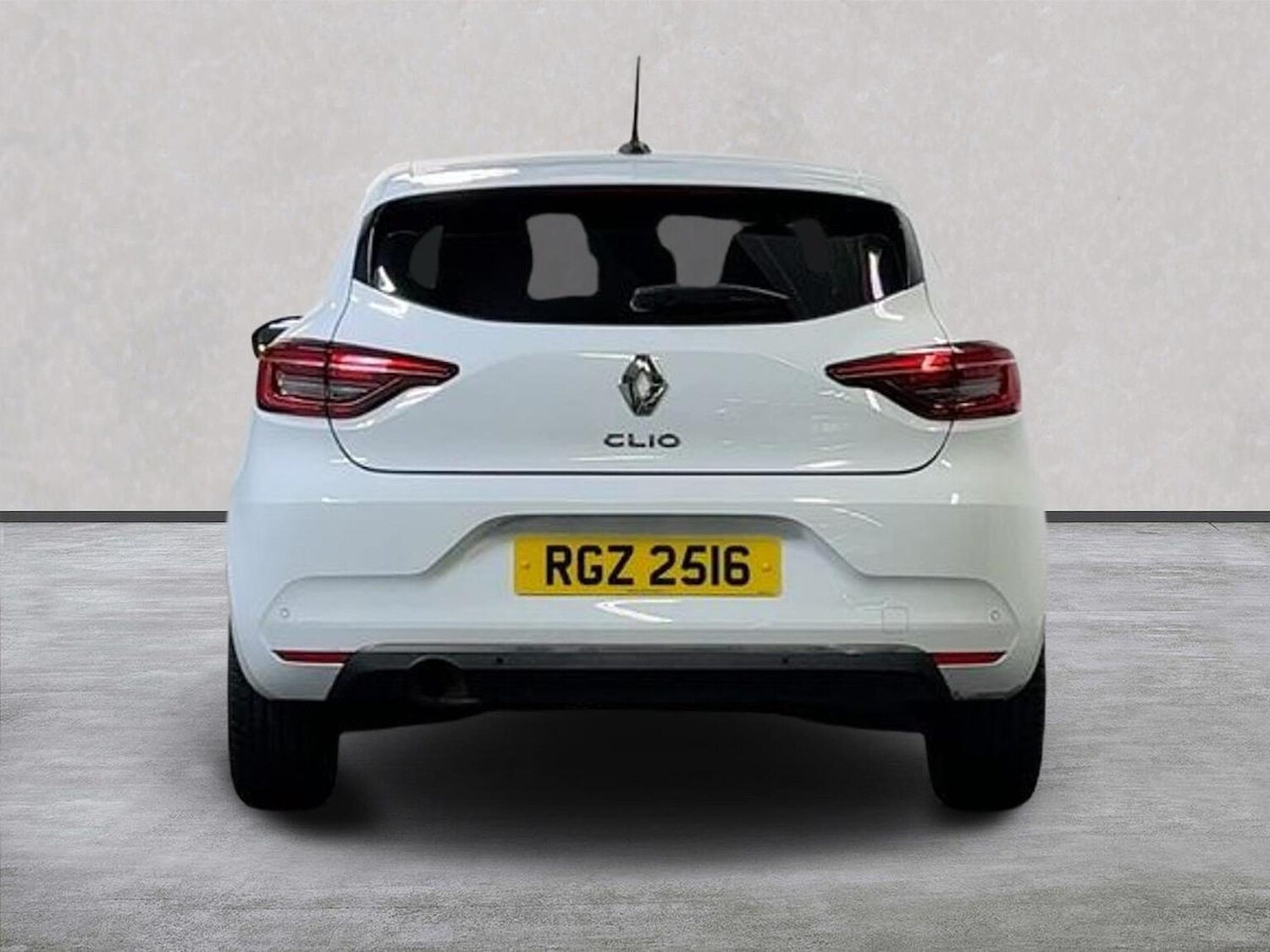 Used Renault Clio 2020 for sale - 76461859: Photo 4