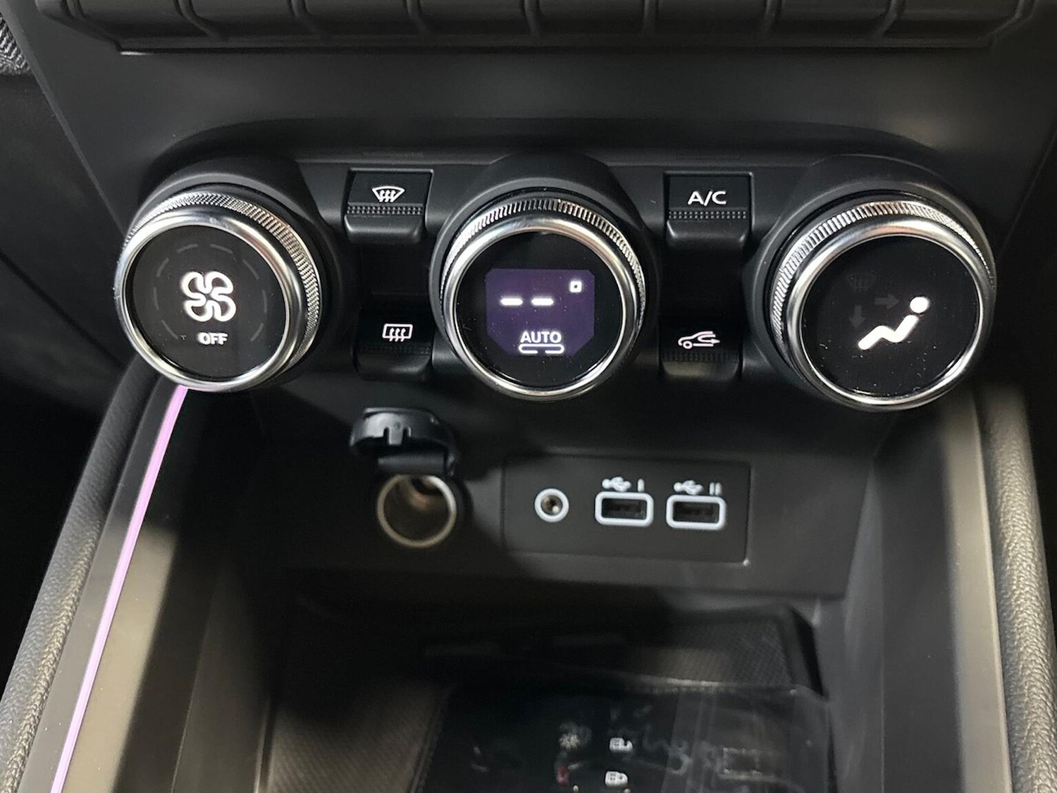 Used Renault Clio 2025 for sale - 77077313: Photo 12