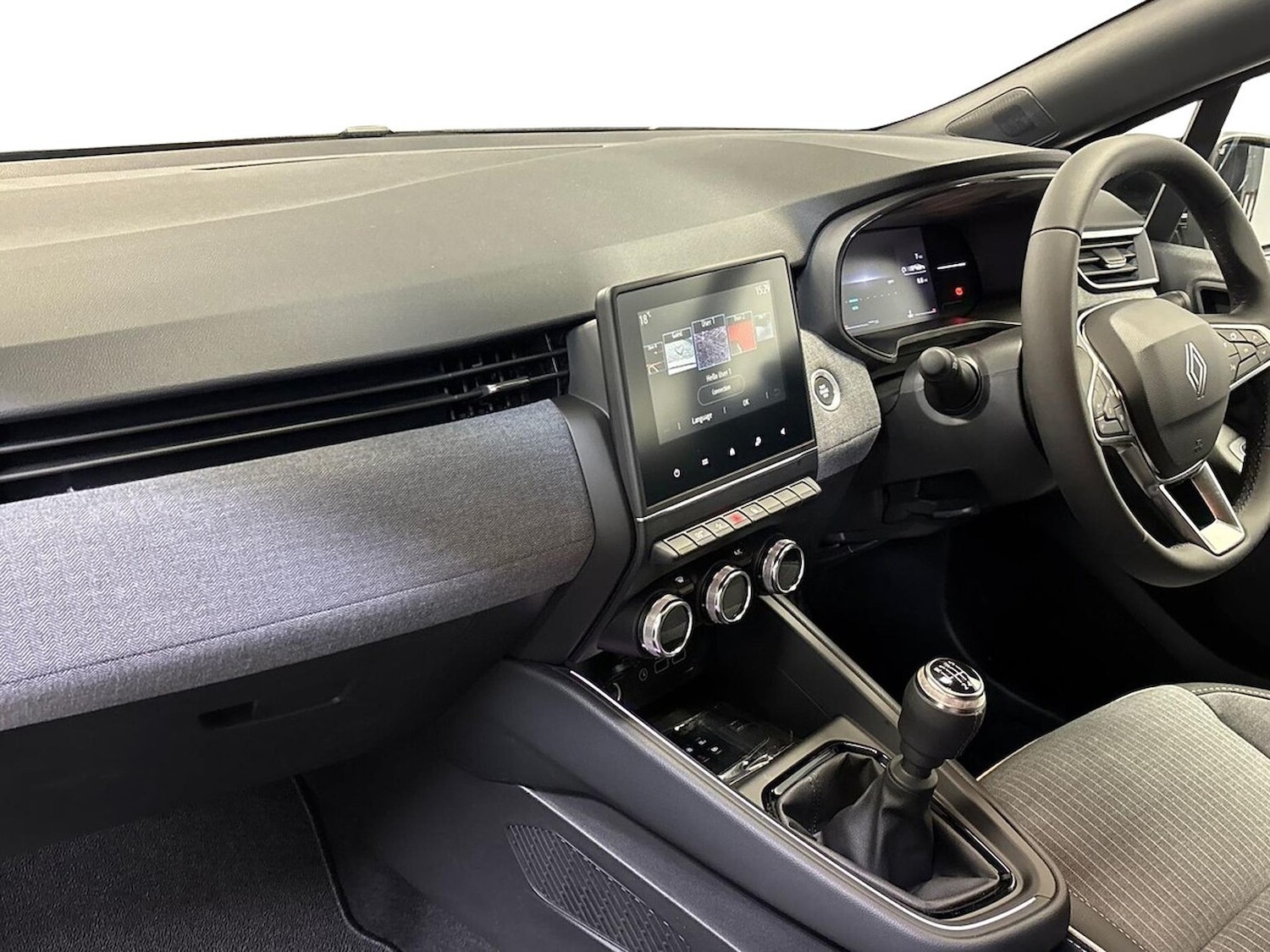 Used Renault Clio 2025 for sale - 77077313: Photo 7