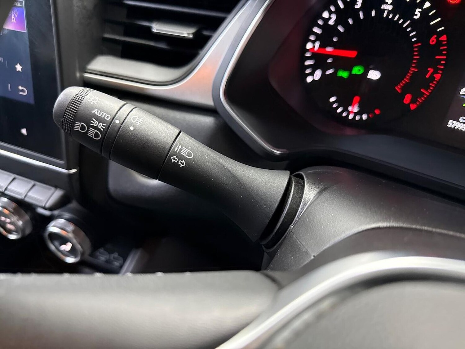 Used Renault Captur 2022 for sale - 78190970: Photo 27