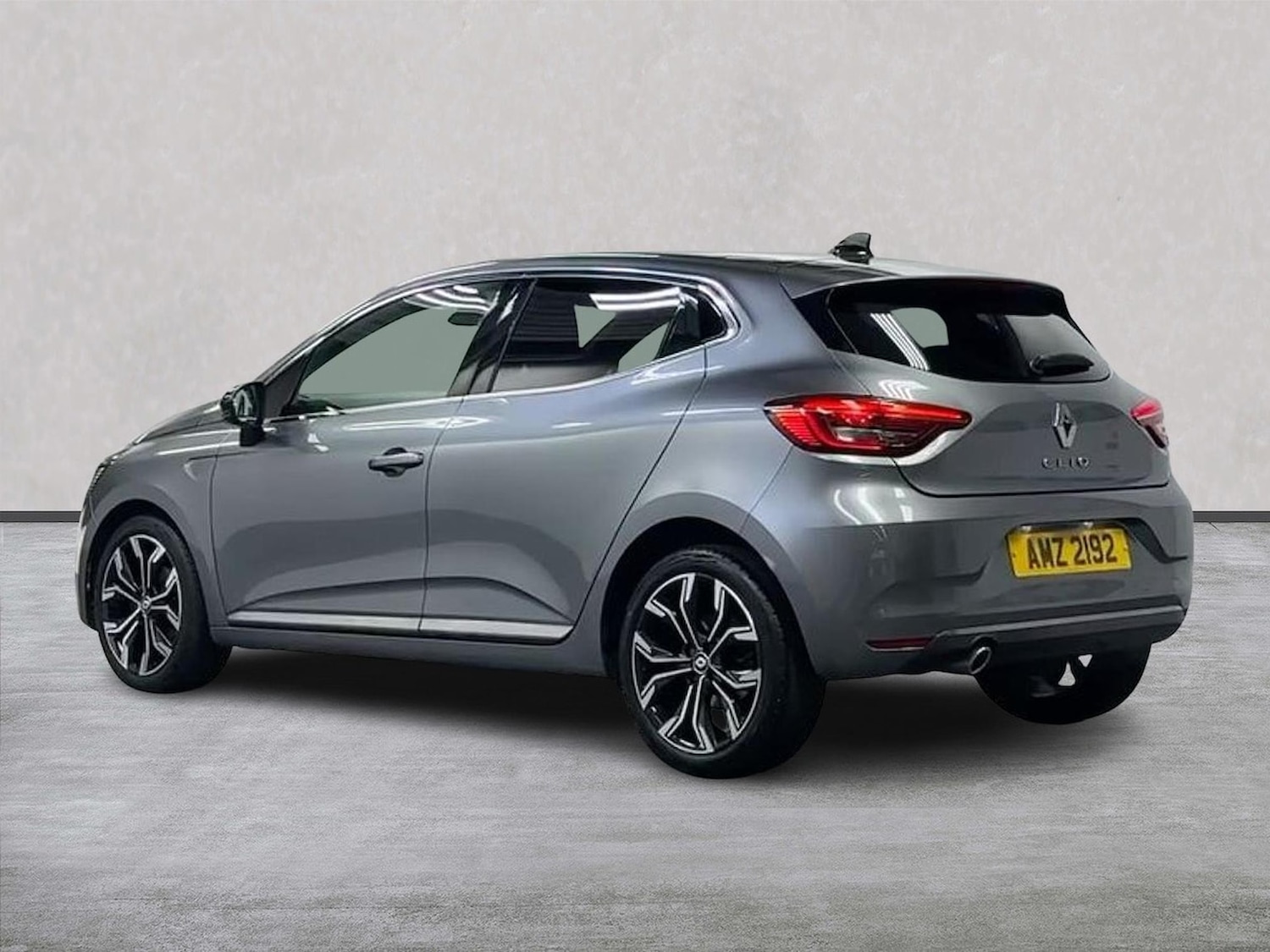 Used Renault Clio 2023 for sale - 78202132: Photo 2