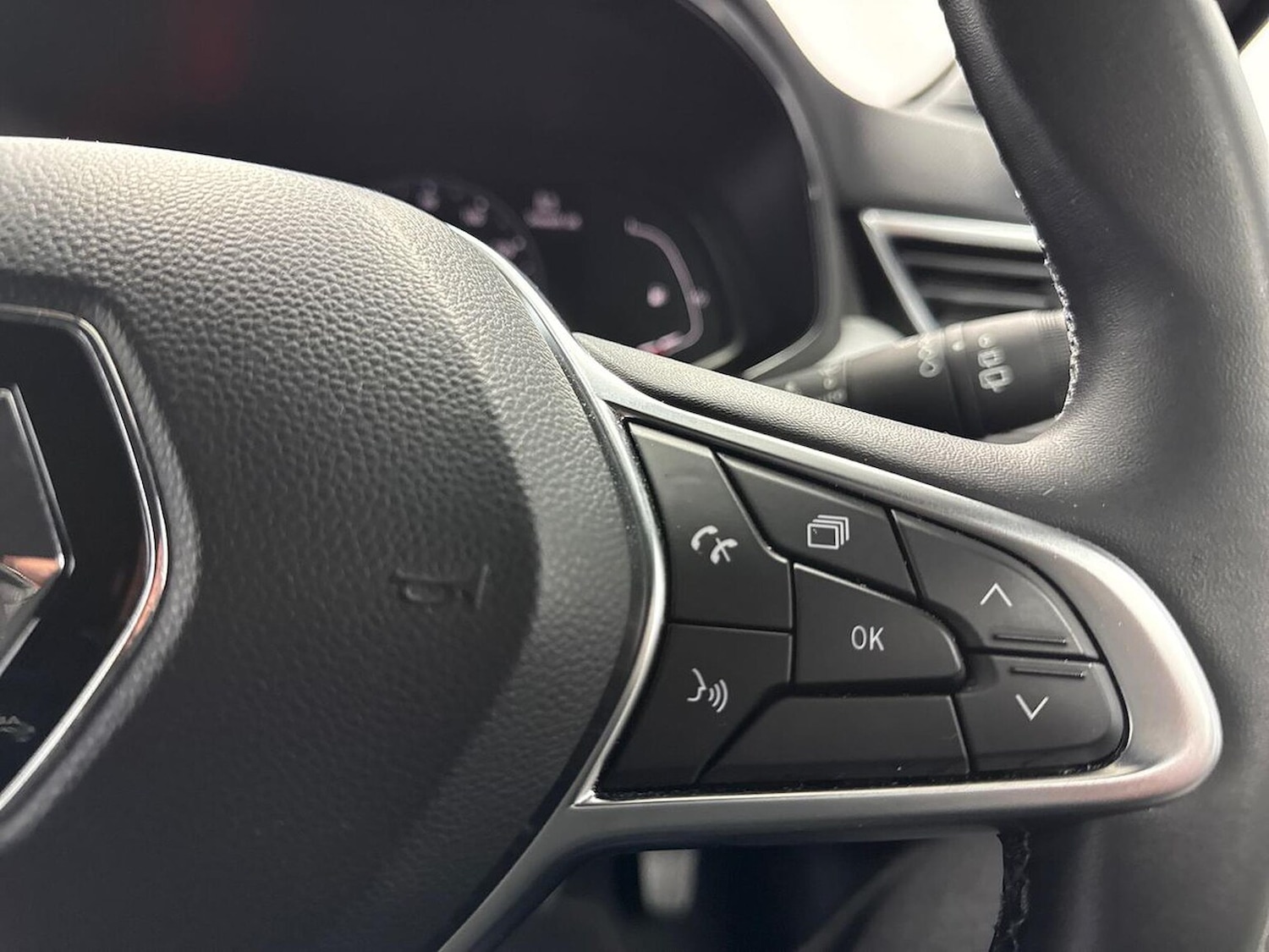 Used Renault Clio 2023 for sale - 78202132: Photo 25