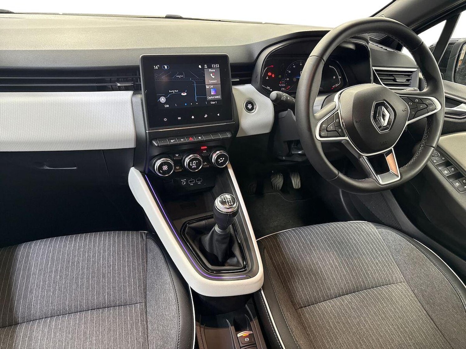 Used Renault Clio 2023 for sale - 78202132: Photo 8