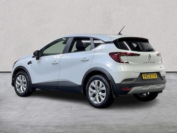 Used Renault Captur 2022 for sale - 76330009: Photo
