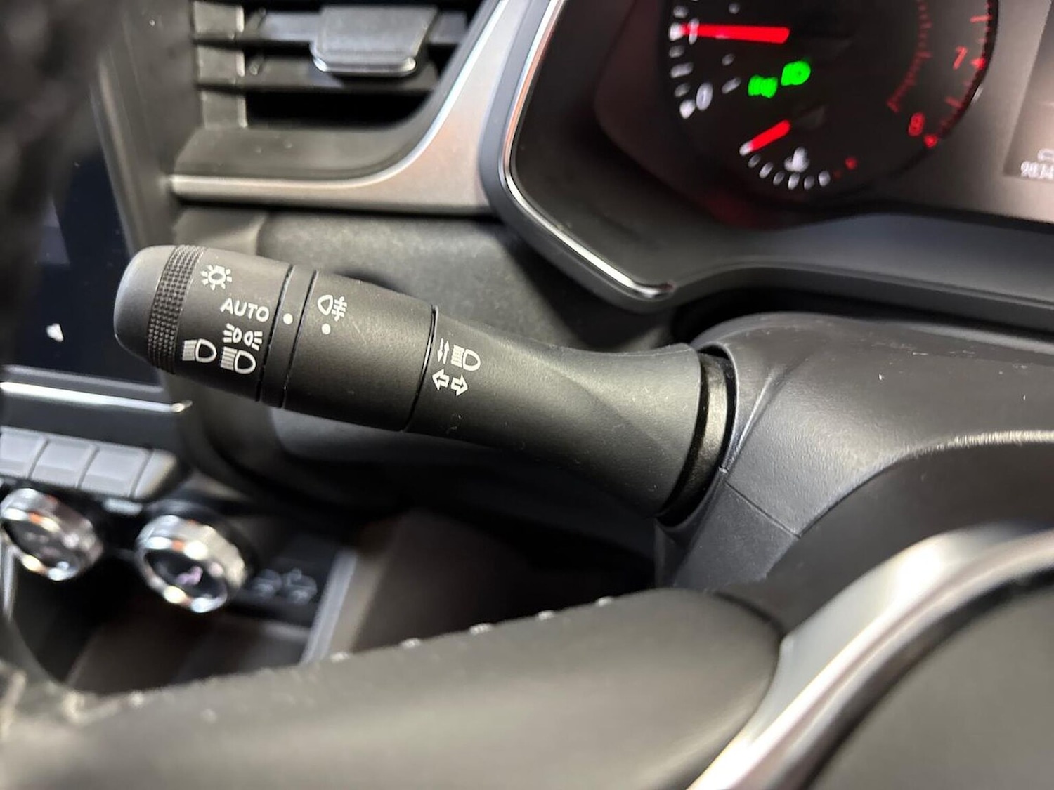 Used Renault Captur 2022 for sale - 76159482: Photo 26