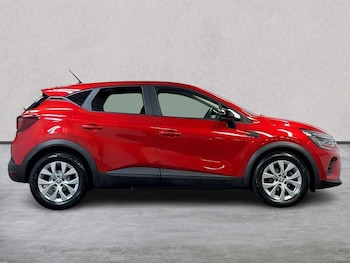 Used Renault Captur 2022 for sale - 76159482: Photo 3