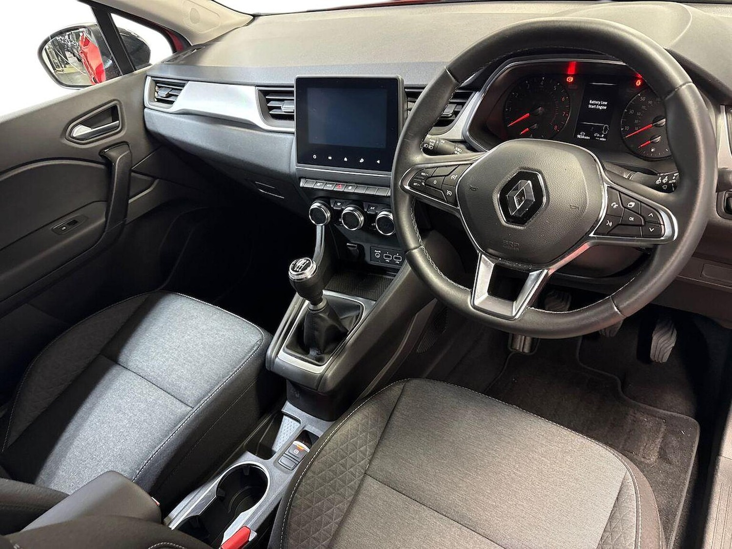 Used Renault Captur 2022 for sale - 76159482: Photo 8