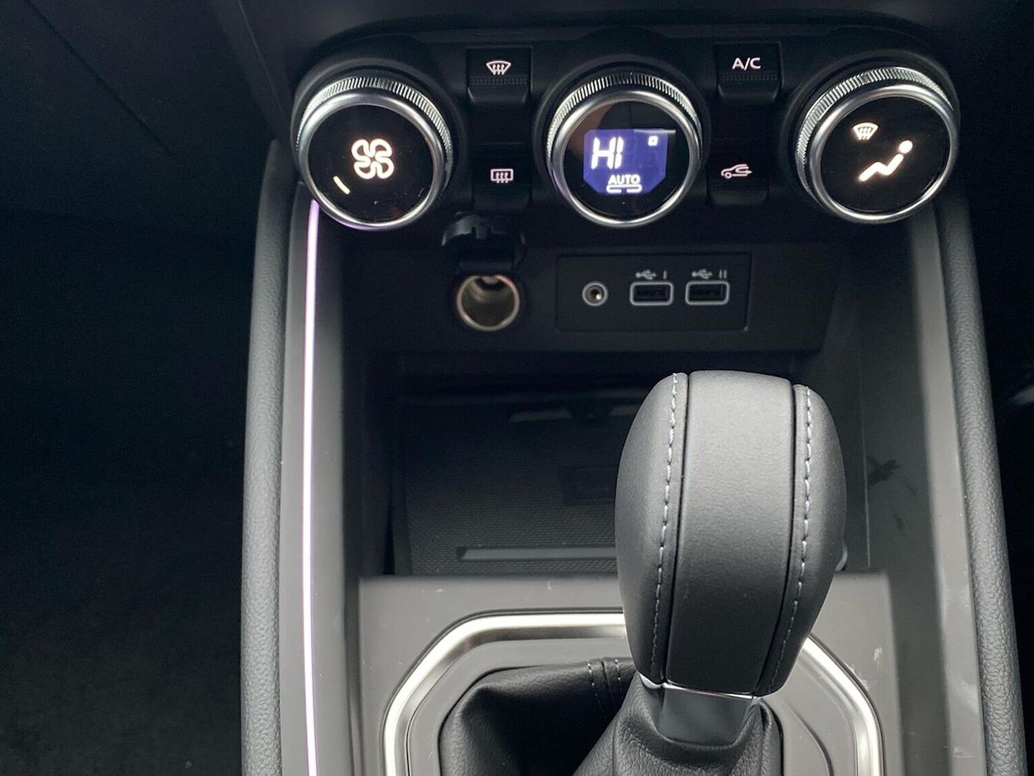 Used Renault Clio 2025 for sale - 77024263: Photo 12