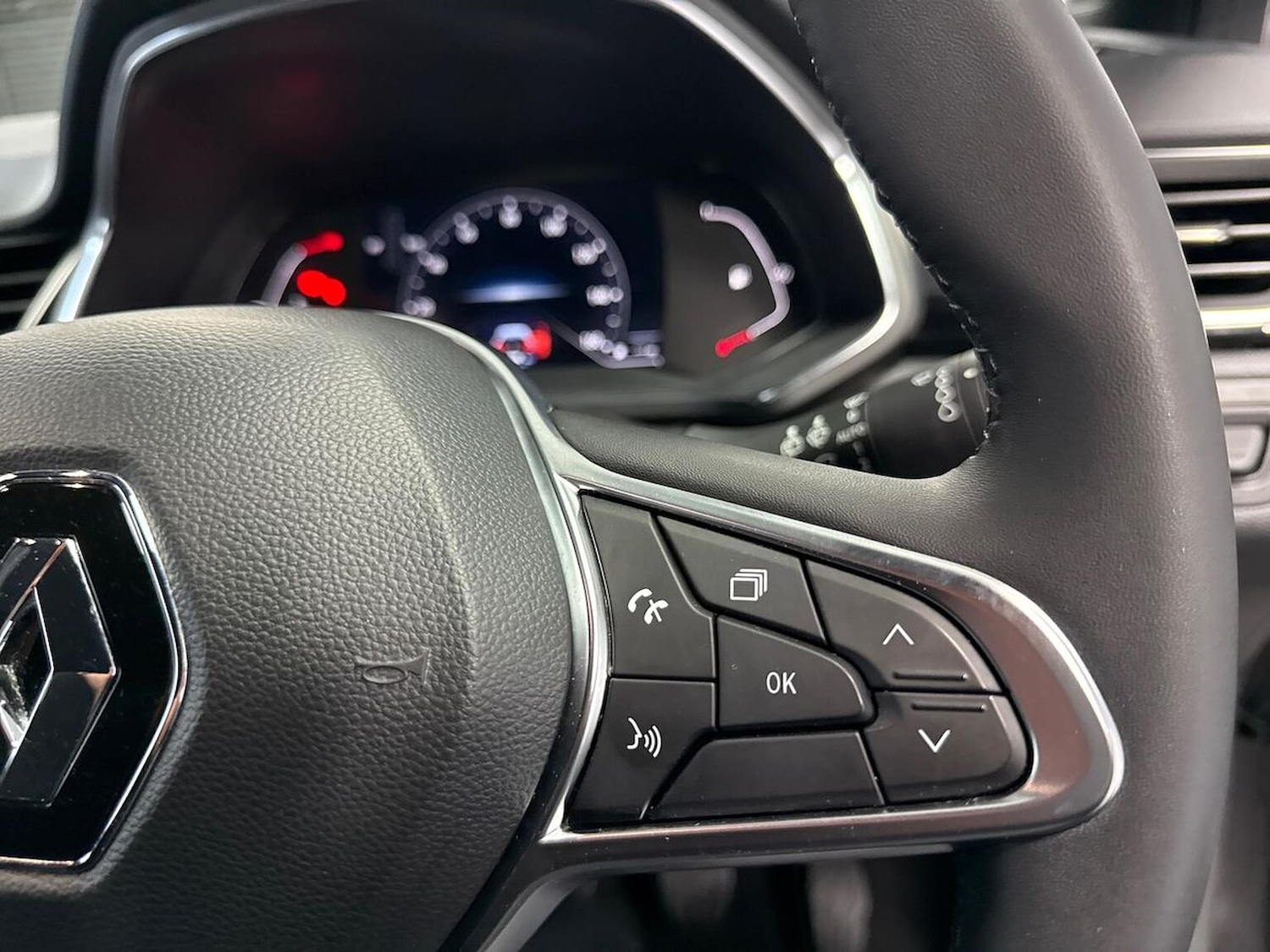 Used Renault Captur 2022 for sale - 76129045: Photo 25