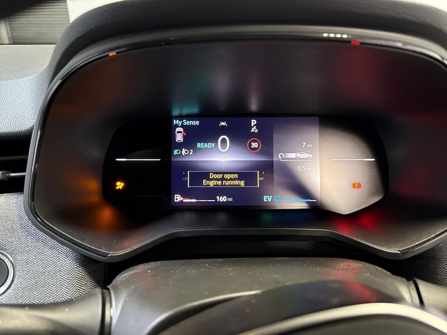 Used Renault Clio 2025 for sale - 77489751: Photo 10