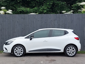 Used Renault Clio 2017 for sale - 79048463: Photo