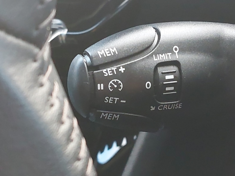 Used Peugeot 2008 2023 for sale - 77300168: Photo 14