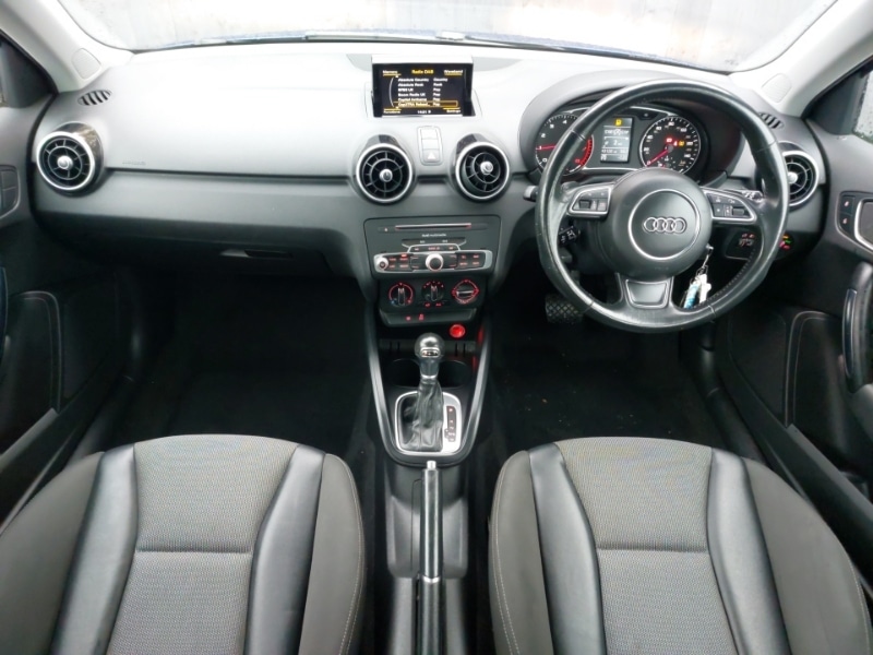 Used Audi A1 2017 for sale - 76571632: Photo 2