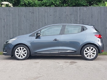 Used Renault Clio 2017 for sale - 79092408: Photo