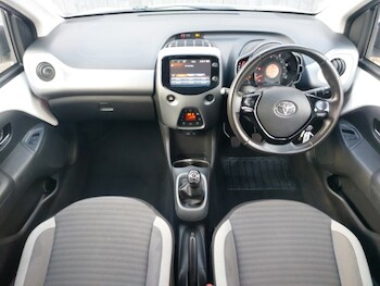 Used Toyota AYGO 2018 for sale - 77837558: Photo