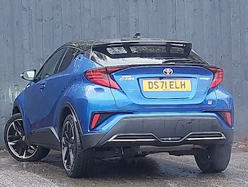 Used Toyota C-HR 2021 for sale - 76548899: Photo