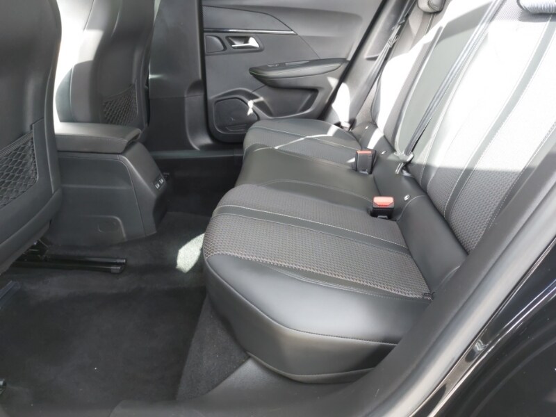 Used Peugeot 2008 2023 for sale - 76187693: Photo 6