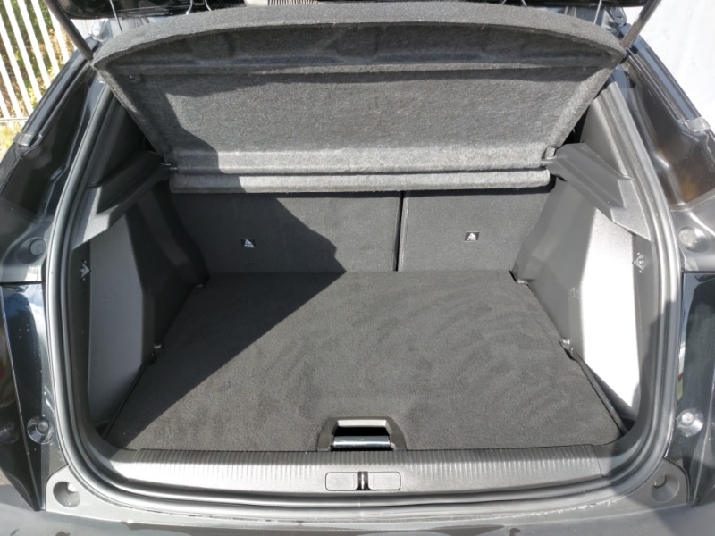 Used Peugeot 2008 2023 for sale - 76187693: Photo 8