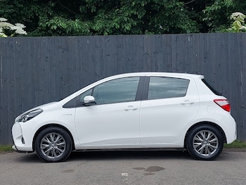 Used Toyota Yaris 2020 for sale - 78994768: Photo