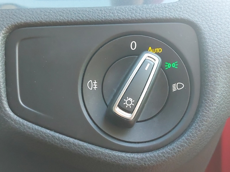 Used Volkswagen Golf 2017 for sale - 76420885: Photo 12