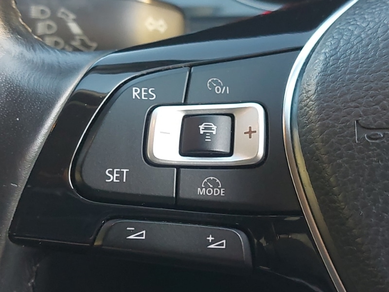 Used Volkswagen Golf 2017 for sale - 76420885: Photo 13