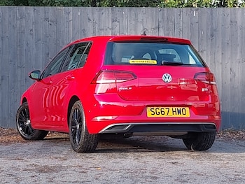 Used Volkswagen Golf 2017 for sale - 76420885: Photo