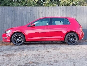 Used Volkswagen Golf 2017 for sale - 76420885: Photo