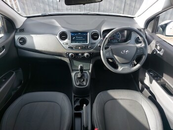 Used Hyundai i10 2018 for sale - 78243535: Photo