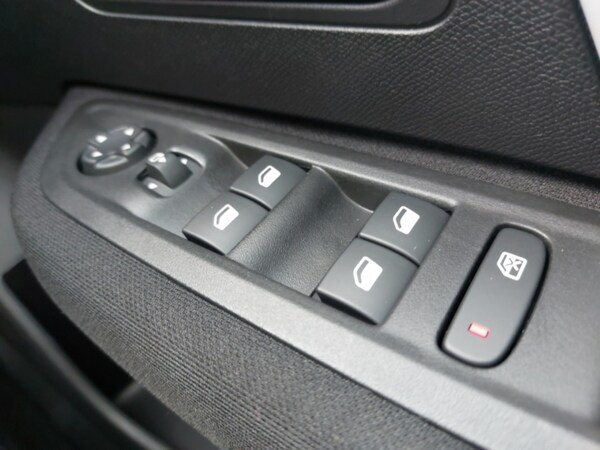 Used Citroen C4 2025 for sale - 76289424: Photo 19
