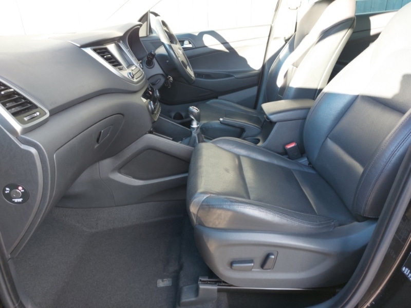 Used Hyundai TUCSON 2017 for sale - 76732043: Photo 5