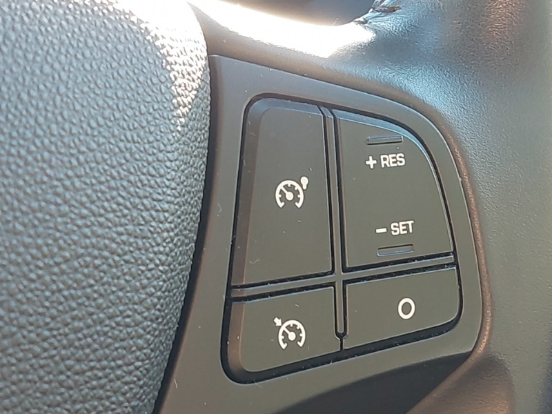 Used Hyundai i10 2017 for sale - 76393311: Photo 12