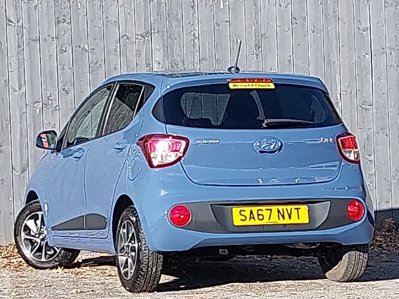 Used Hyundai i10 2017 for sale - 76393311: Photo 3