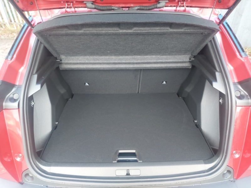 Used Peugeot 2008 2025 for sale - 76537340: Photo 8