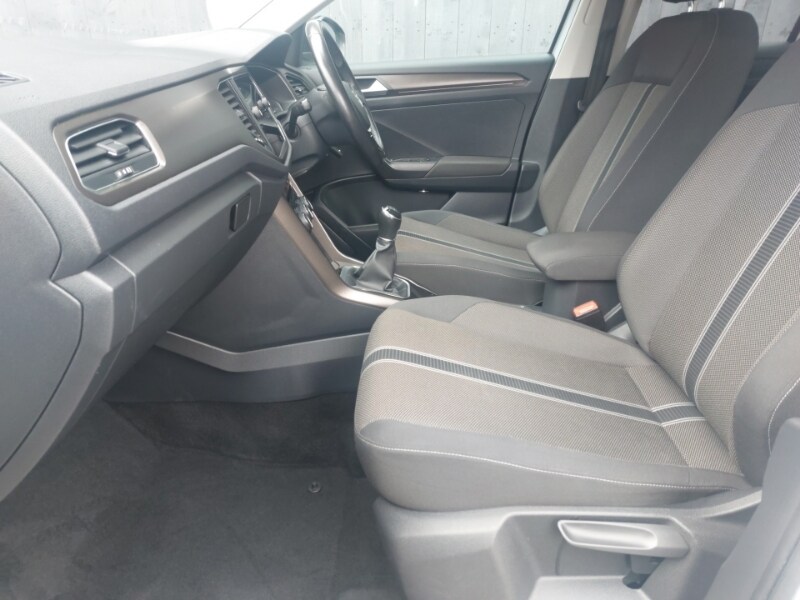 Used Volkswagen T-Roc 2018 for sale - 76335900: Photo 5