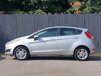 Used Ford Fiesta 2017 for sale - 79387089: Photo