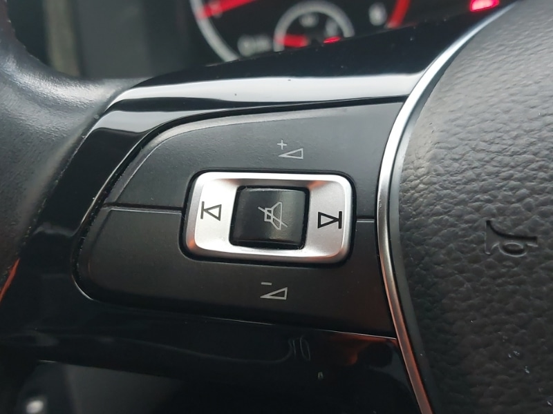 Used Volkswagen Polo 2018 for sale - 76970127: Photo 18