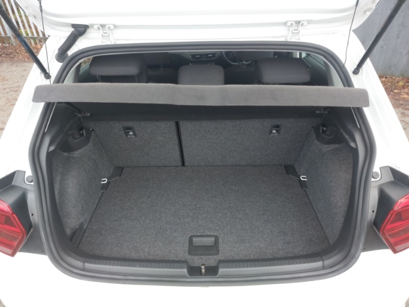 Used Volkswagen Polo 2018 for sale - 76970127: Photo 8