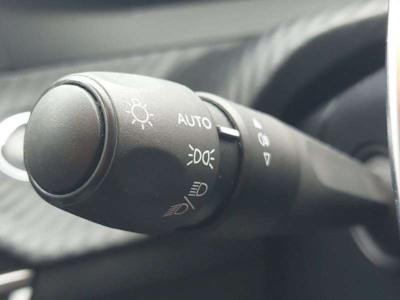Used Peugeot 208 2022 for sale - 76108102: Photo 12