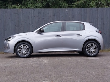 Used Peugeot 208 2022 for sale - 76108102: Photo 4