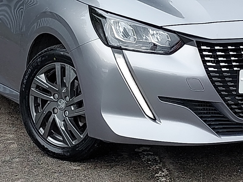 Used Peugeot 208 2022 for sale - 76108102: Photo 9
