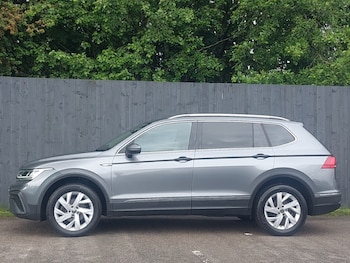 Used Volkswagen Tiguan Allspace 2023 for sale - 78973223: Photo