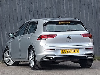 Used Volkswagen Golf 2022 for sale - 76052197: Photo