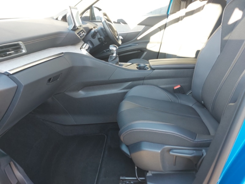 Used Peugeot 3008 2022 for sale - 76628959: Photo 5