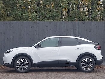 Used Citroen C4 2025 for sale - 76493443: Photo