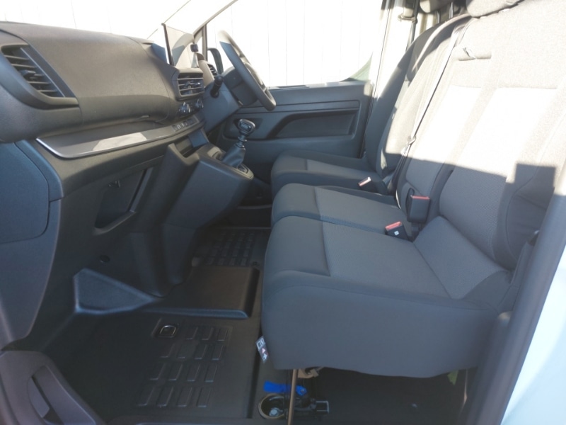 Used Vauxhall Vivaro 2024 for sale - 77569086: Photo 5