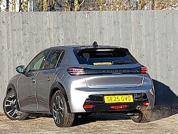 Used Peugeot 208 2025 for sale - 76696131: Photo