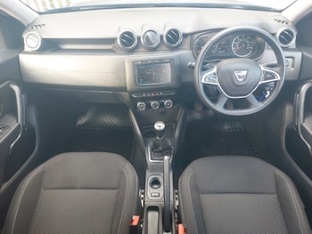 Used Dacia Duster 2018 for sale - 76548898: Photo