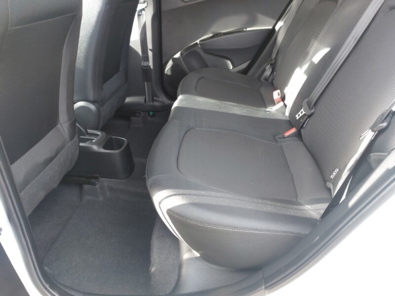 Used Hyundai i10 2018 for sale - 78113180: Photo 6